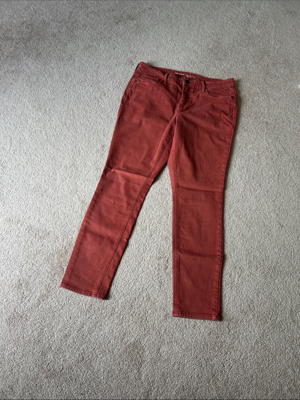 Old Navy Women’s Skinny Jeans in Rusty Red  Size 12